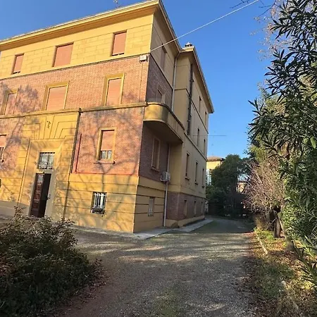 Tamburini 38 Vintage Near Center, Parking Included Modena
