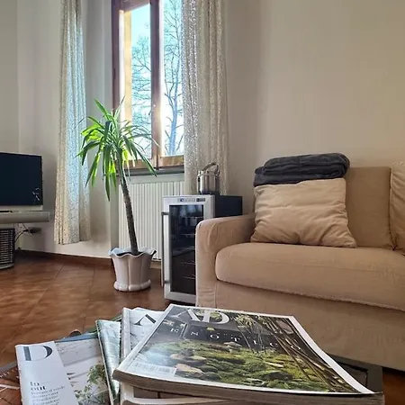 Tamburini 38 Vintage Near Center, Parking Included Apartmán